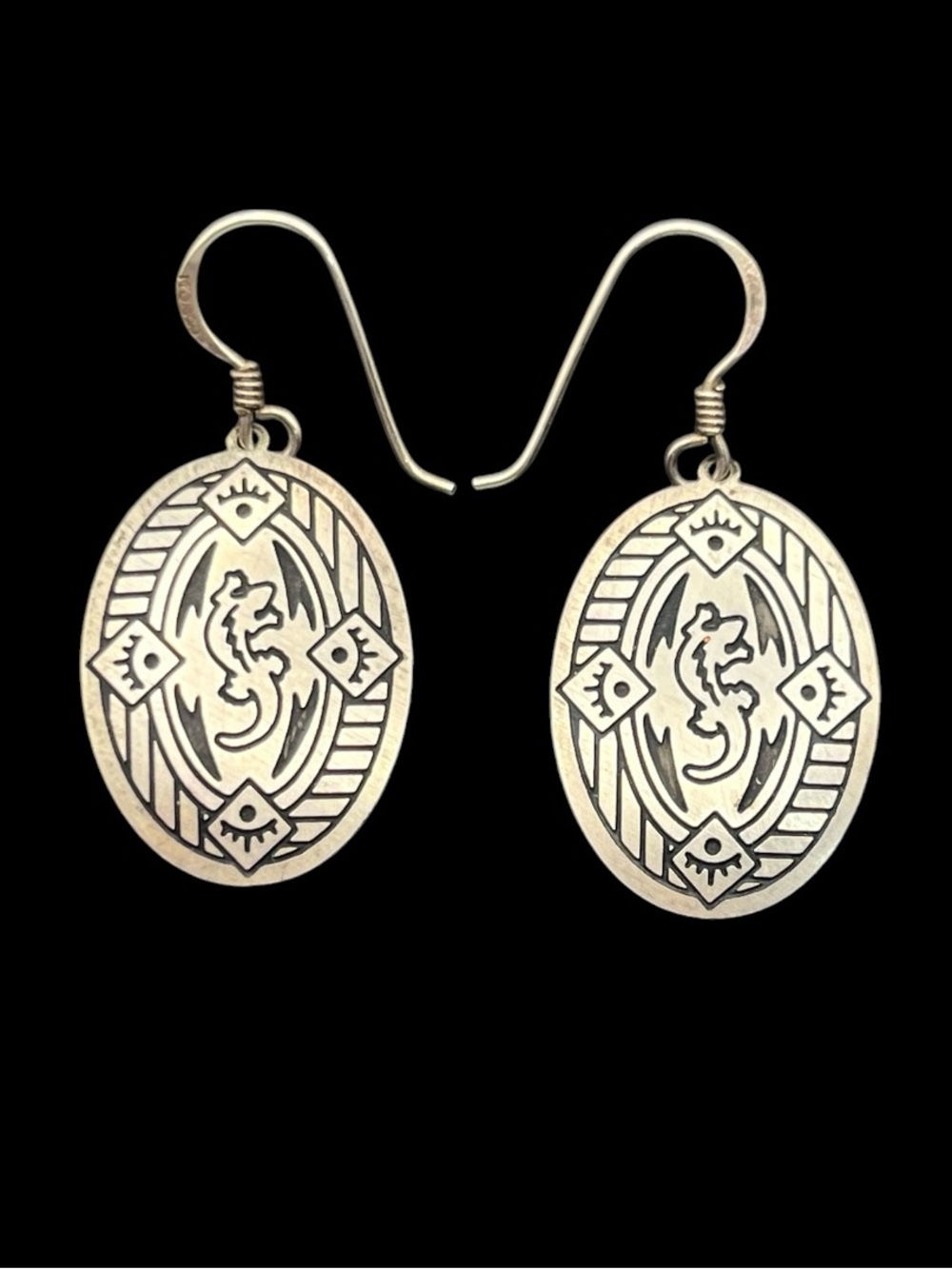 Lizard gecko reptile sterling silver CW tribal design dangle drop oval earrings